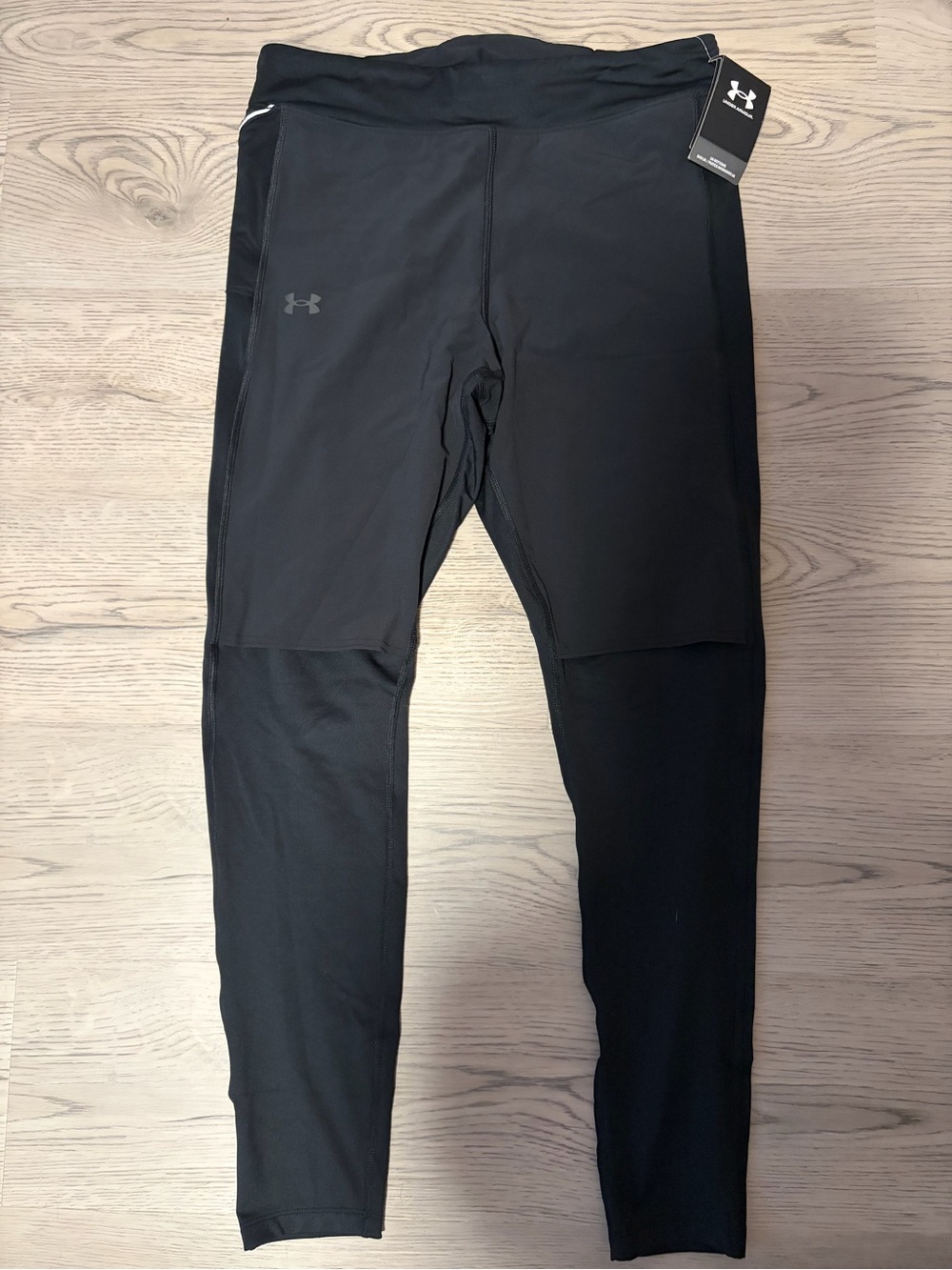 Under Armour women’s Black leggings